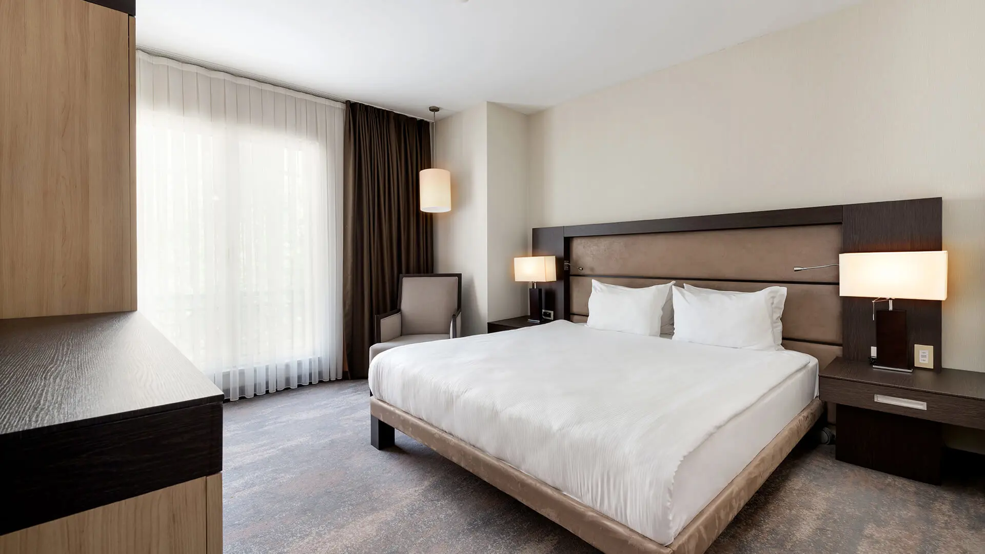 1-junior-suite.jpg