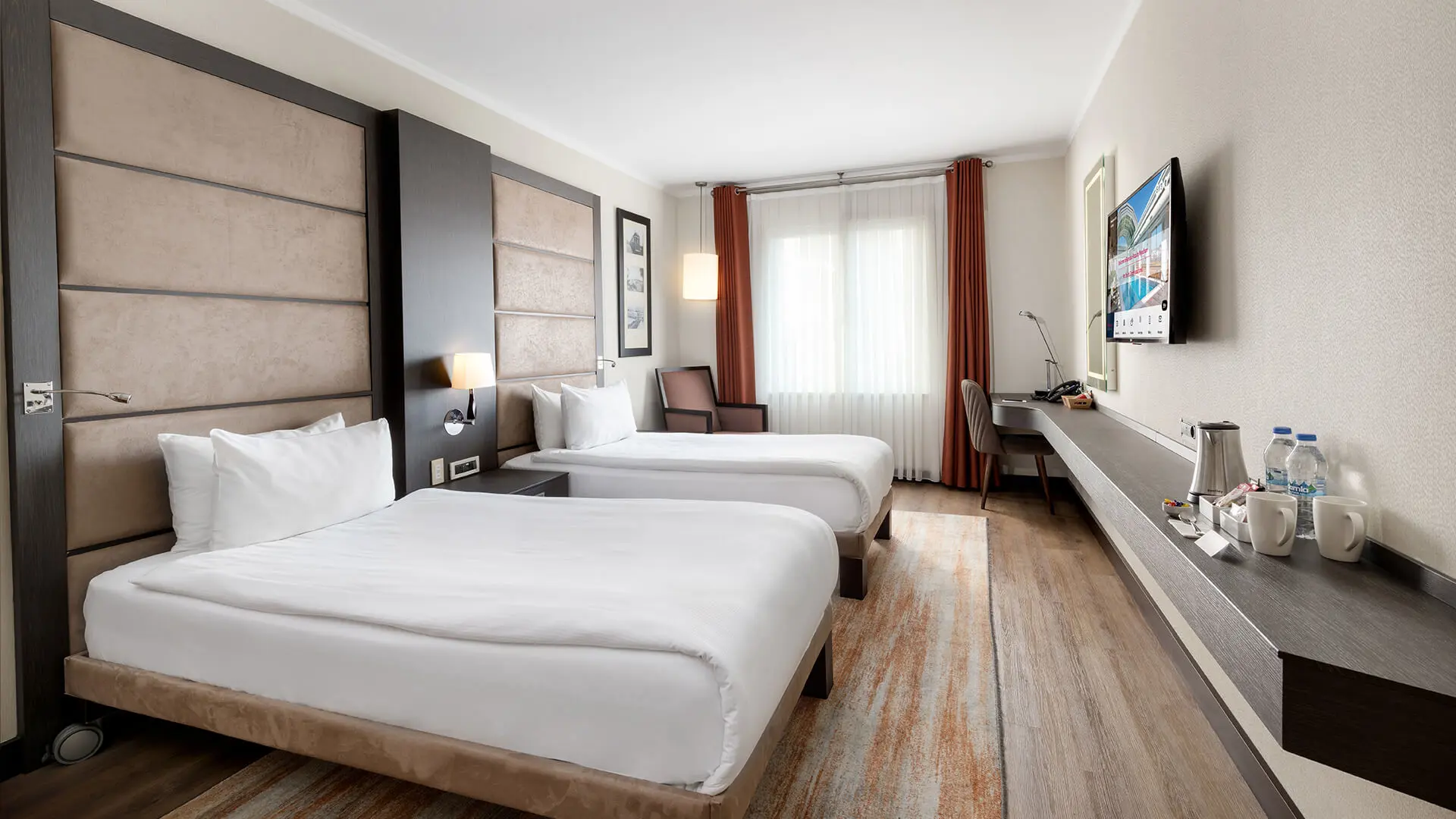 1-specialroom-yeni.jpg
