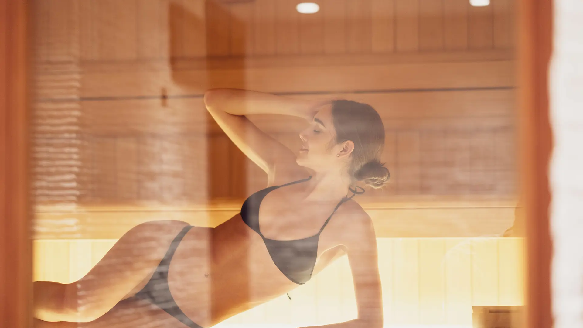 gal_02082019_ramadaplazaistanbulcentersauna.jpg