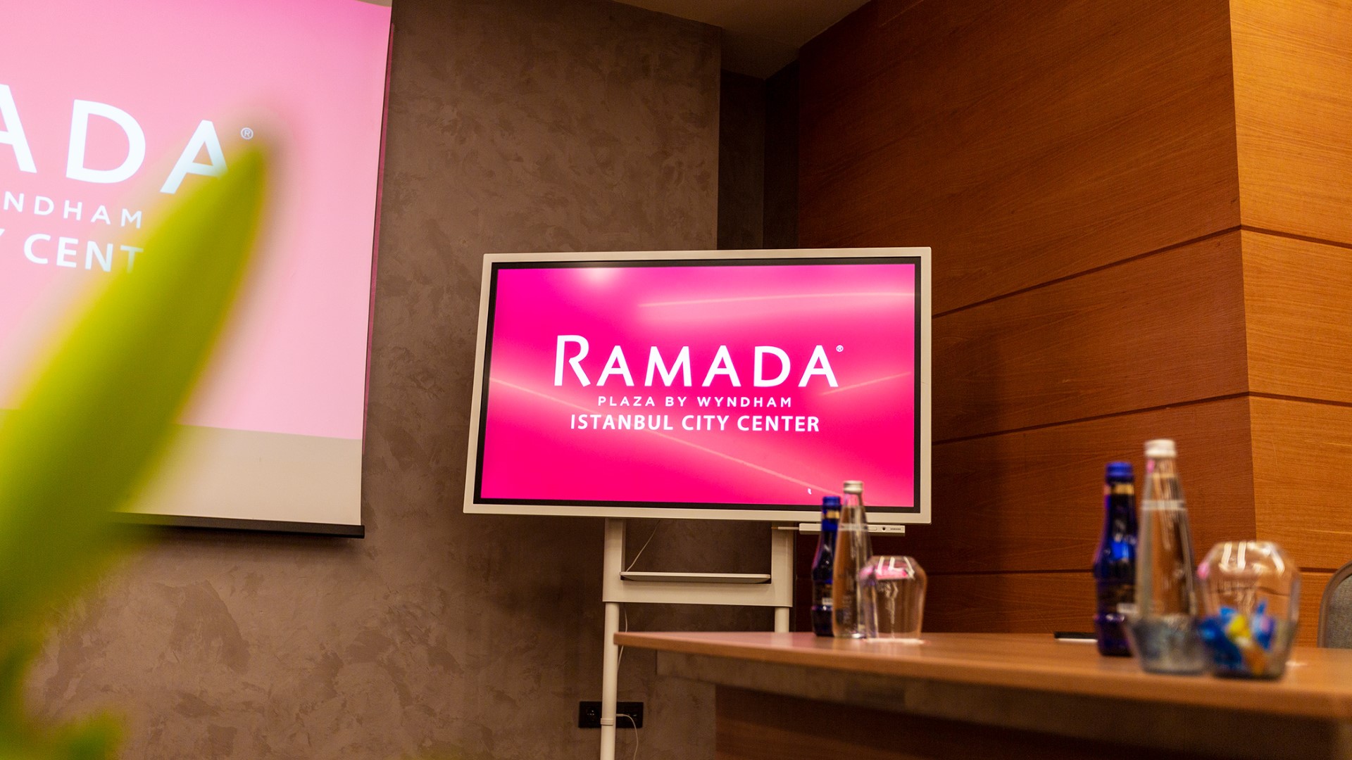 Ramada Plaza Istanbul City Center Toplantı Hoteli